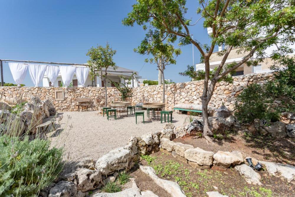 Trullo Santovia Bed & Breakfast Sant Isidoro  Eksteriør bilde