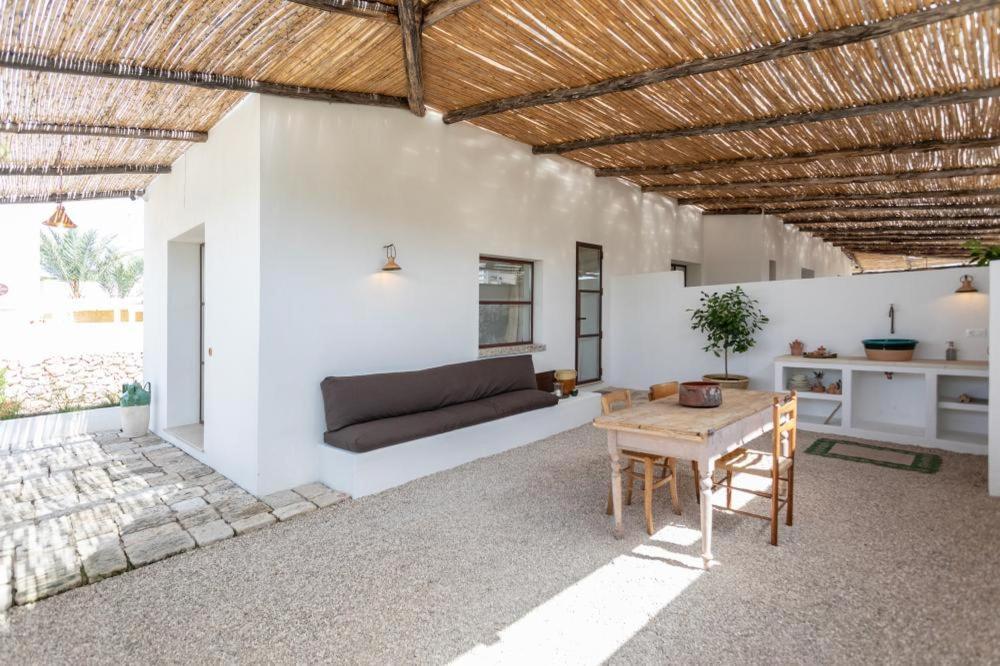Trullo Santovia Bed & Breakfast Sant Isidoro  Eksteriør bilde