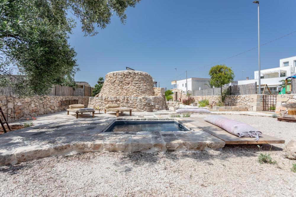 Trullo Santovia Bed & Breakfast Sant Isidoro  Eksteriør bilde